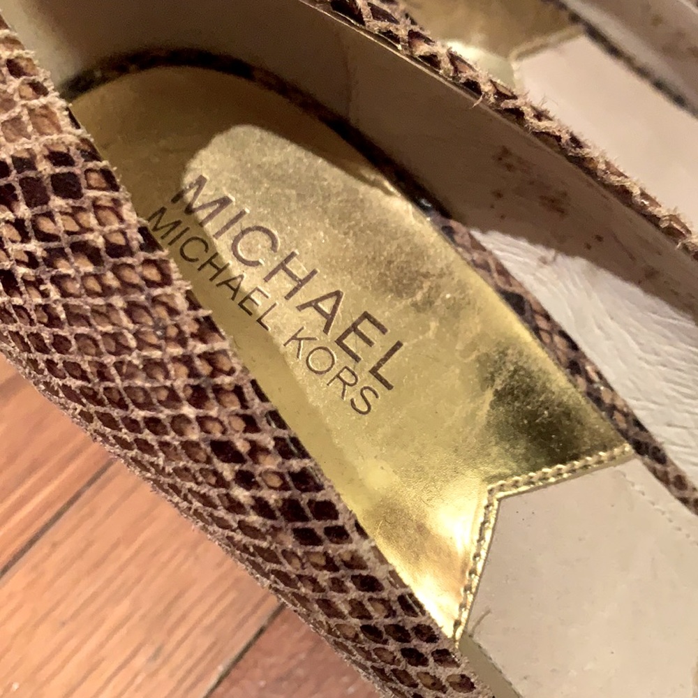 Snake skin tan heels * like new*
